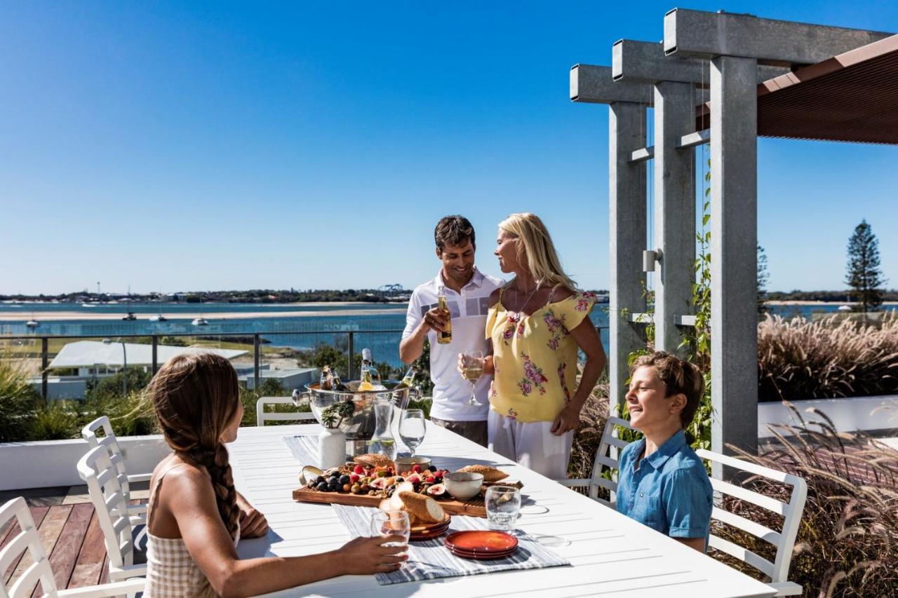 Sky Broadwater Apartments Southport Екстериор снимка