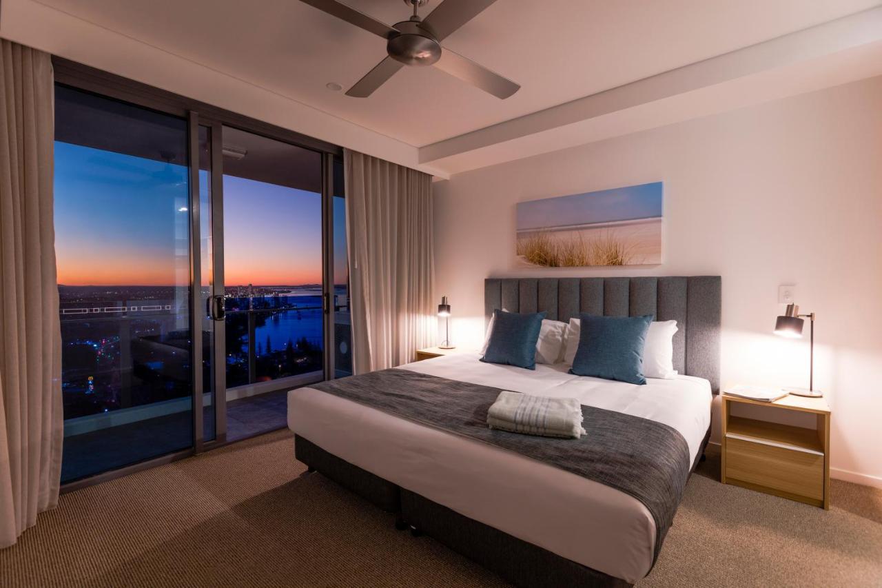 Sky Broadwater Apartments Southport Екстериор снимка