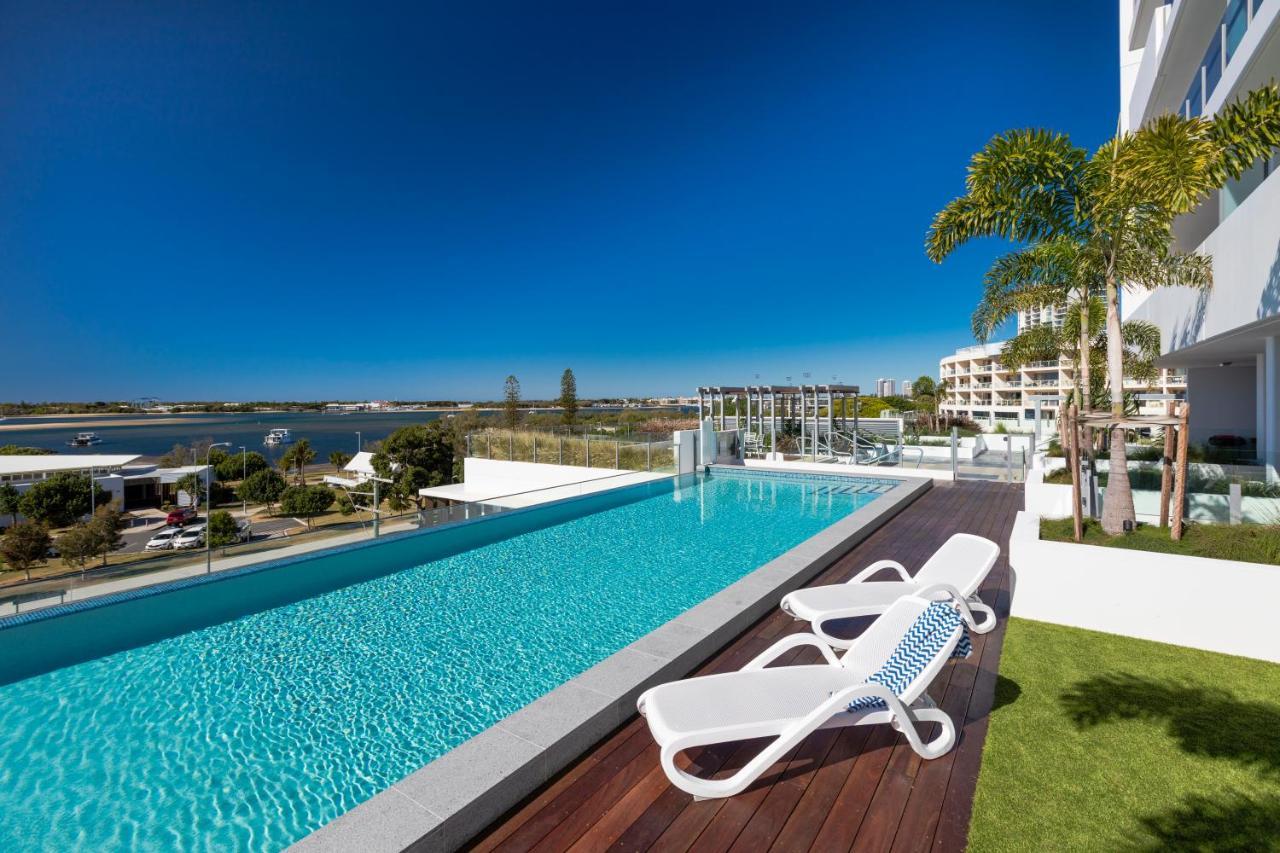 Sky Broadwater Apartments Southport Екстериор снимка