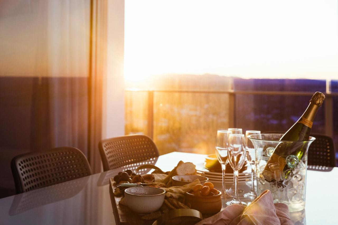 Sky Broadwater Apartments Southport Екстериор снимка