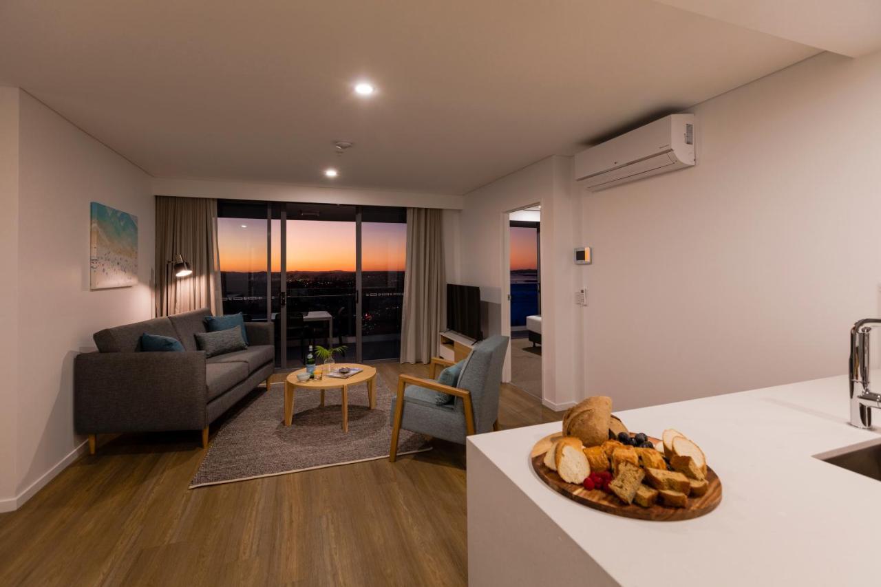 Sky Broadwater Apartments Southport Екстериор снимка