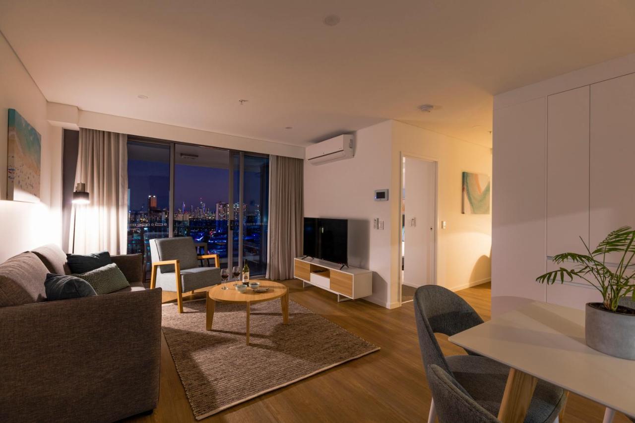 Sky Broadwater Apartments Southport Екстериор снимка