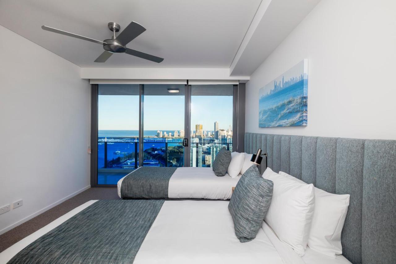 Sky Broadwater Apartments Southport Екстериор снимка
